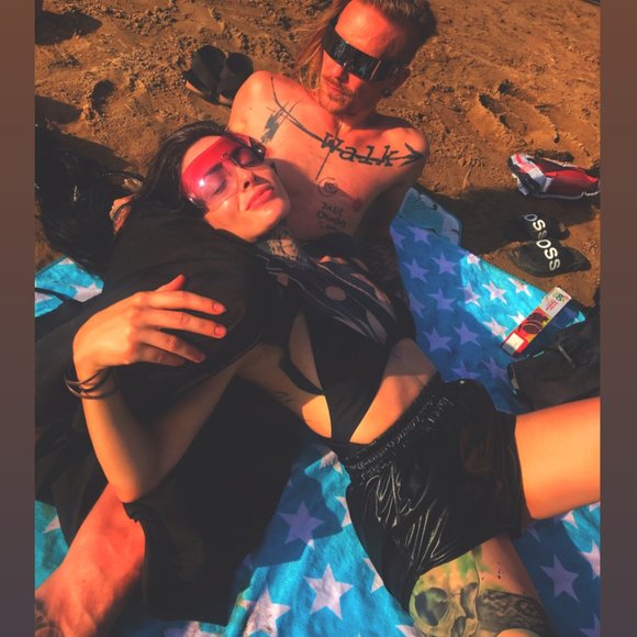 Meet your Posher, Sarah jane - Picture 2 of 7